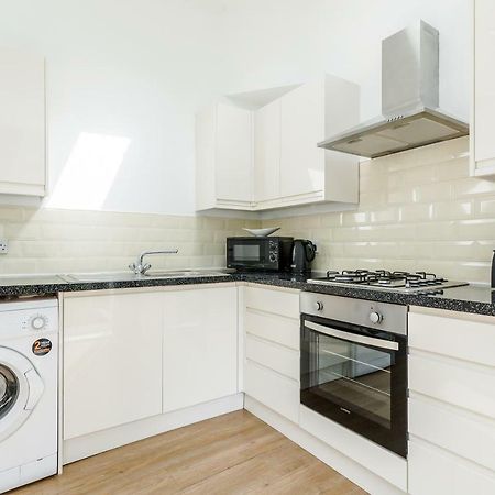 Serviced Apartment /Excel/ Olympic City/ O2 Arena ลอนดอน ภายนอก รูปภาพ