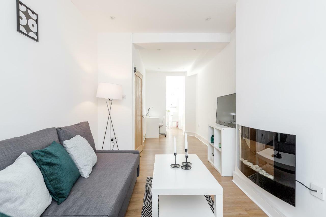 Serviced Apartment /Excel/ Olympic City/ O2 Arena ลอนดอน ภายนอก รูปภาพ