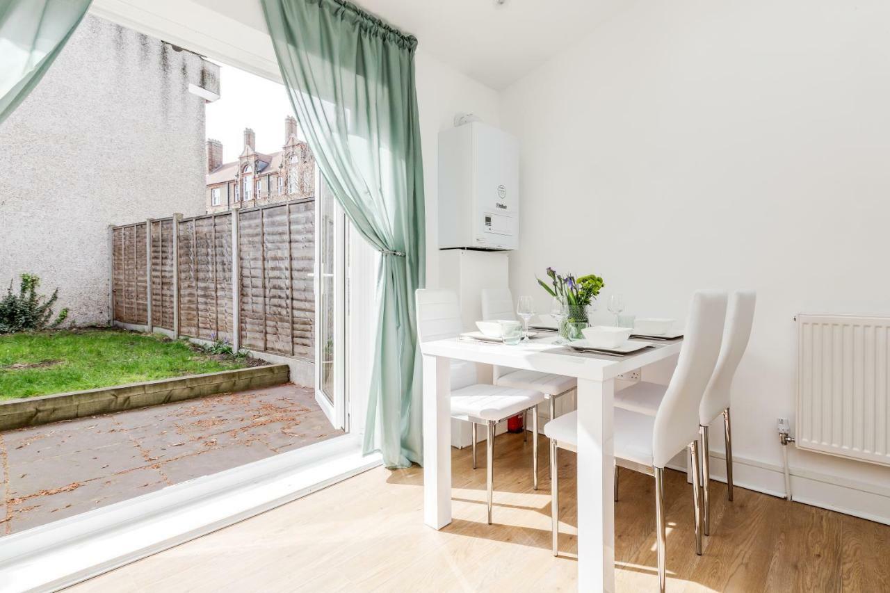 Serviced Apartment /Excel/ Olympic City/ O2 Arena ลอนดอน ภายนอก รูปภาพ