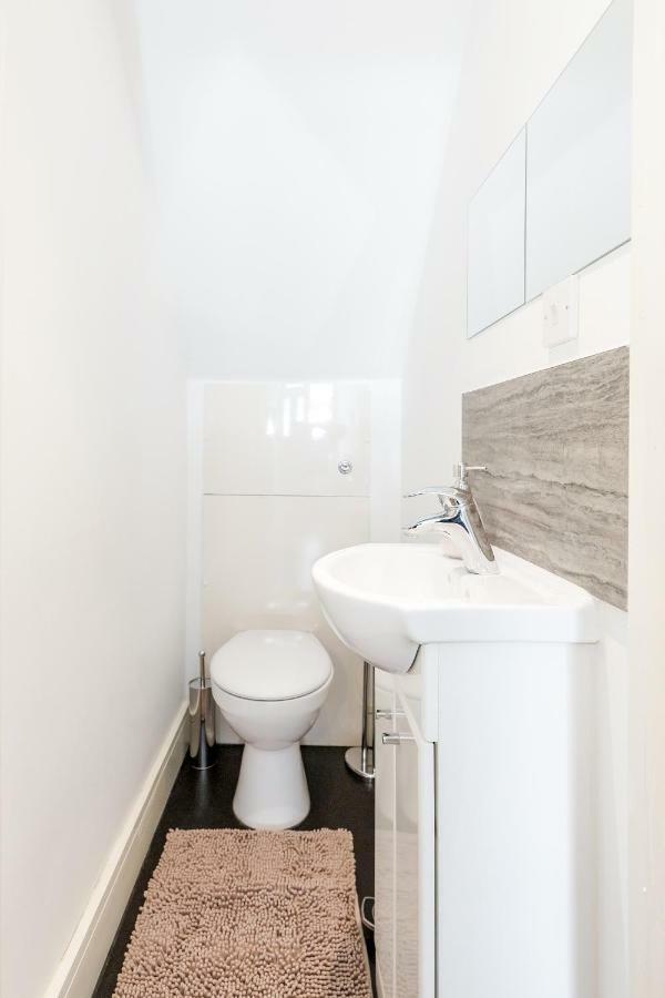Serviced Apartment /Excel/ Olympic City/ O2 Arena ลอนดอน ภายนอก รูปภาพ